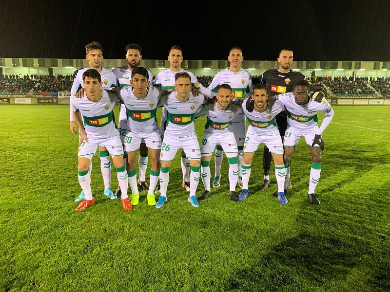 Alineación del Elche CF en el partido de Copa ante la Gimnástica Segoviana / Elche C.F. Oficial